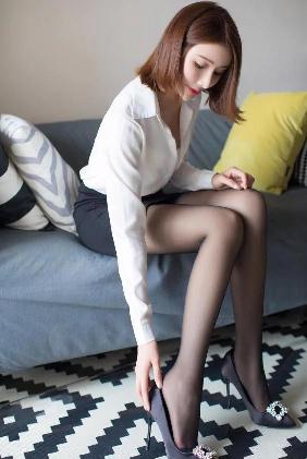 潮湿的猫1982年意大利